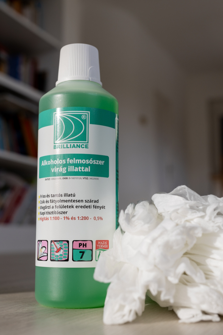 Brilliance® Alkoholos felmosószer virág illattal 1 liter - Image 2